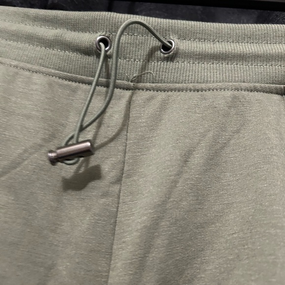 Nine West olive Green Active wear Shorts - Picture 4 of 6
